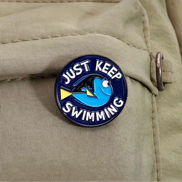 “Just Keep Swimming" Dory Enamel Lapel/Bag/Hat Collectible Pin - Picture 5 of 6